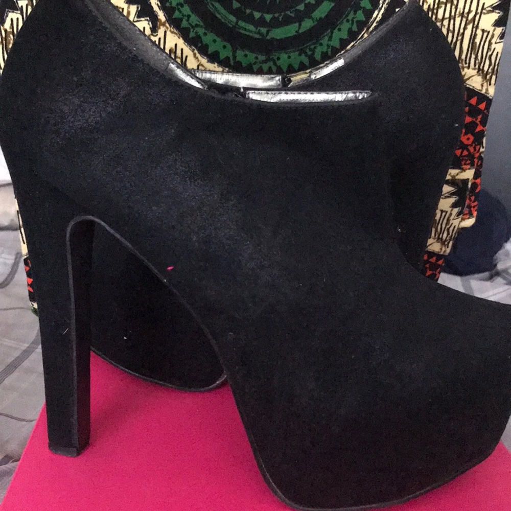 Black booties